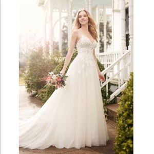 Brand new Martina Liana Wedding dress